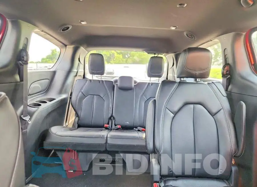 2C4RC1BGXVR580207 Photo# 10