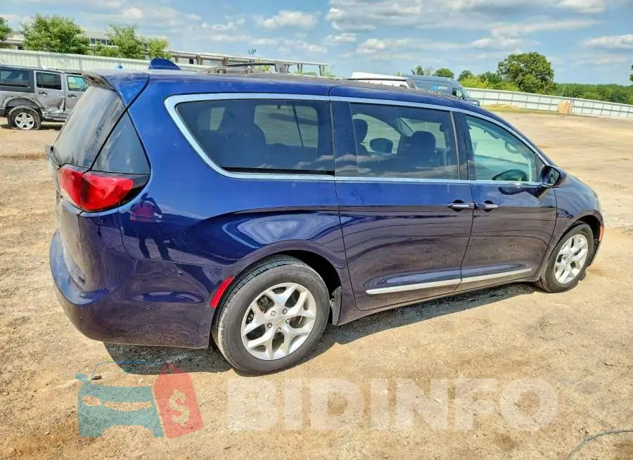 2C4RC1EG5HR634898 Photo# 3