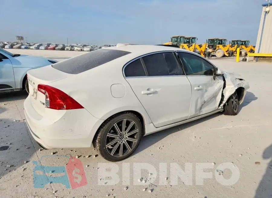 LYV402TK1HB134380 Photo# 3