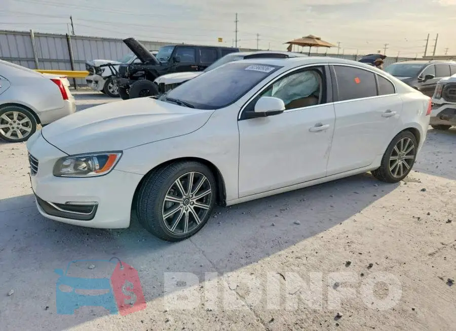 LYV402TK1HB134380 Photo# 1