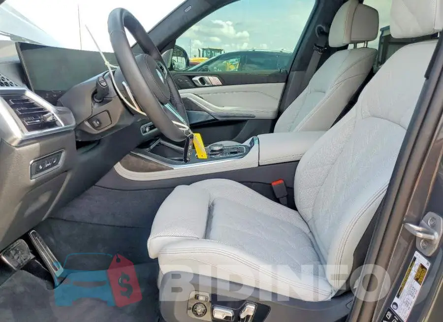 5UX23EM06T9374702 Photo# 7