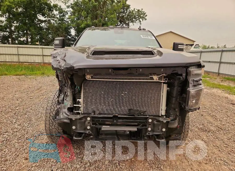 2GC4YME78R1116815 Photo# 5