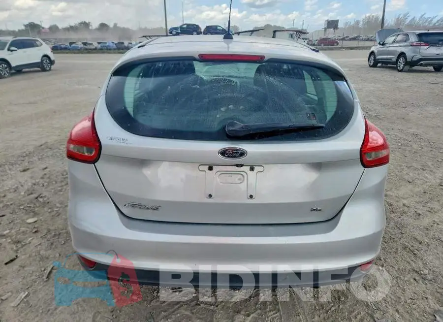 1FADP3K2XJL238974 Photo# 6