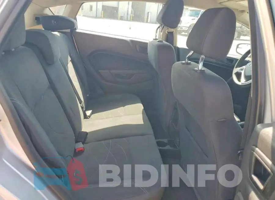 3FADP4EJ2KM126369 Photo# 10