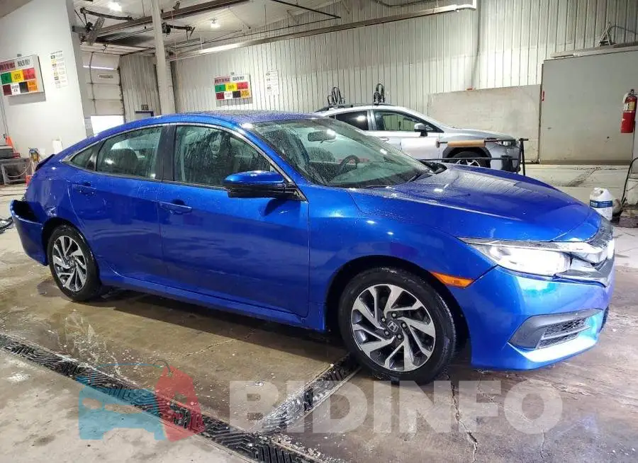 19XFC2F77HE206744 Photo# 4