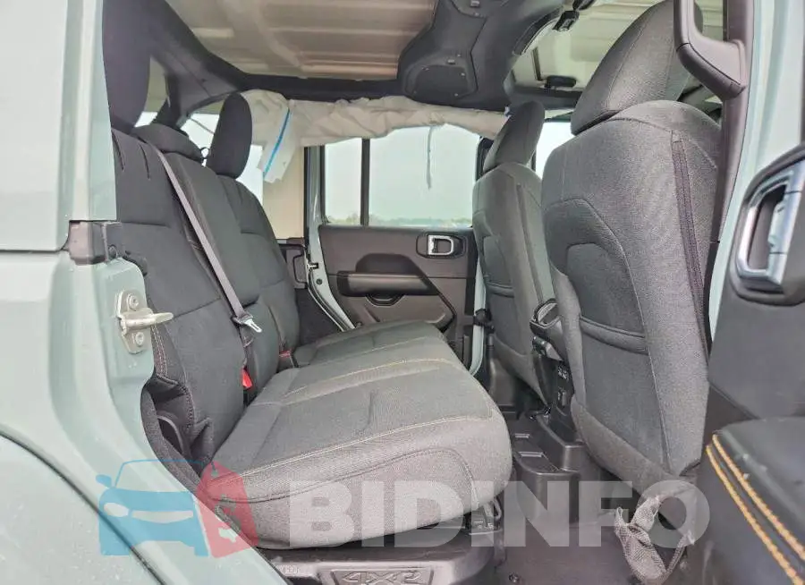 1C4RJXP68RW303593 Photo# 11