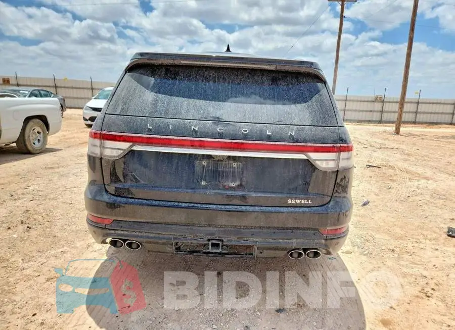 5LM5J7WC0MGL18753 Photo# 6