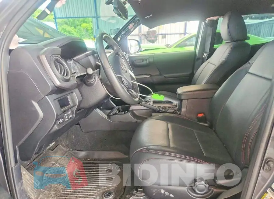3TMCZ5AN3HM095270 Photo# 7