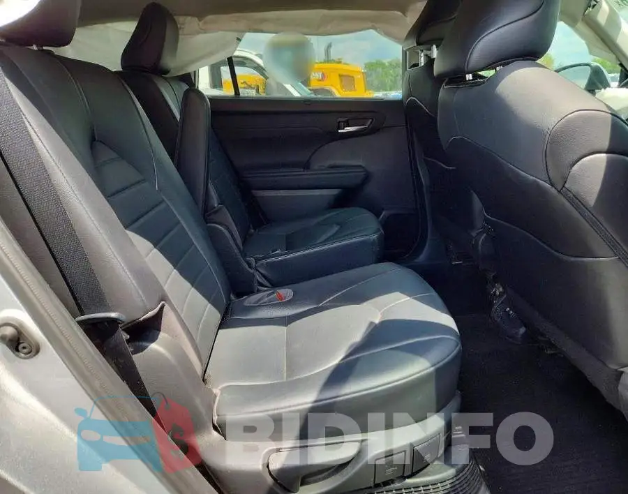 5TDGBRCHXMS531174 Photo# 11