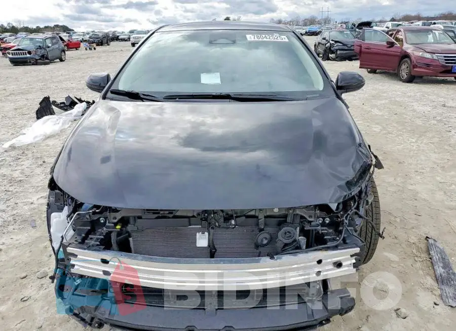 JTDBCMFE1T3115283 Photo# 5