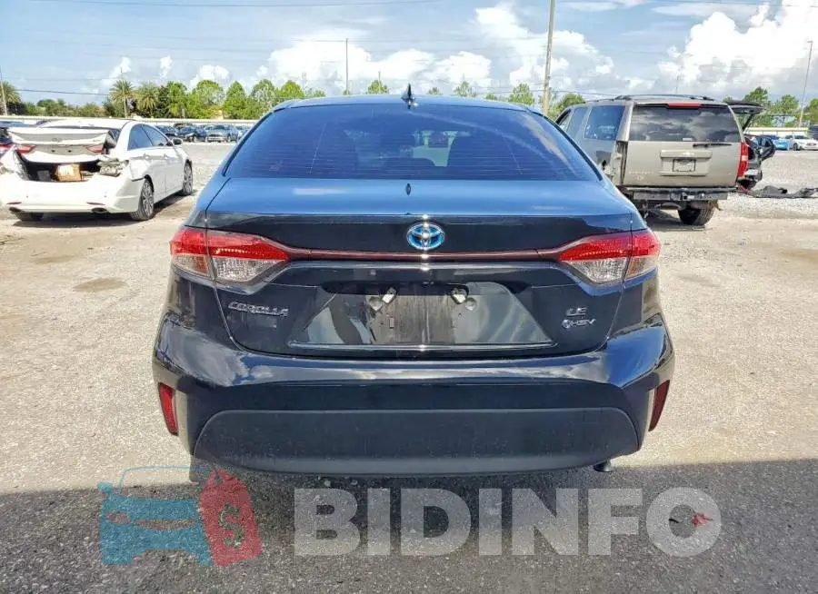 JTDBCMFE2S3108437 Photo# 6