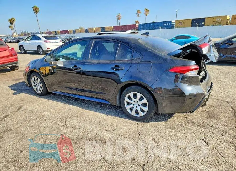 JTDBCMFE9R3033231 Photo# 2