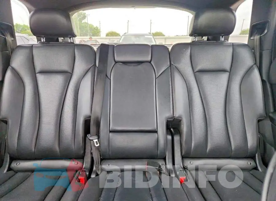 WA1VAAF72KD007597 Photo# 10
