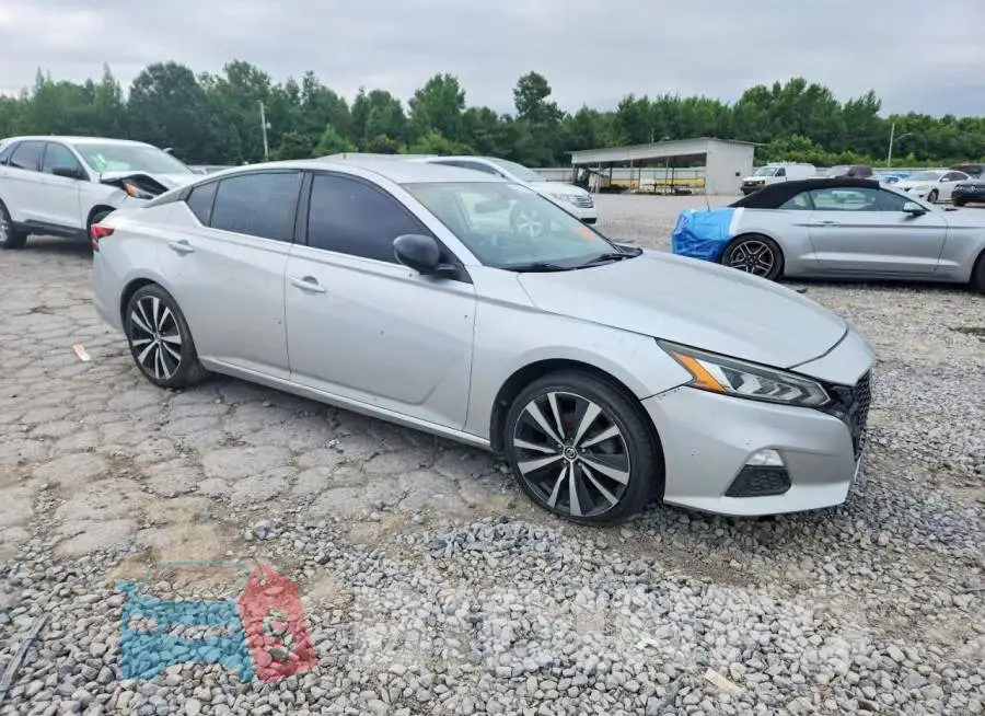 1N4BL4CV3KC148925 Photo# 4