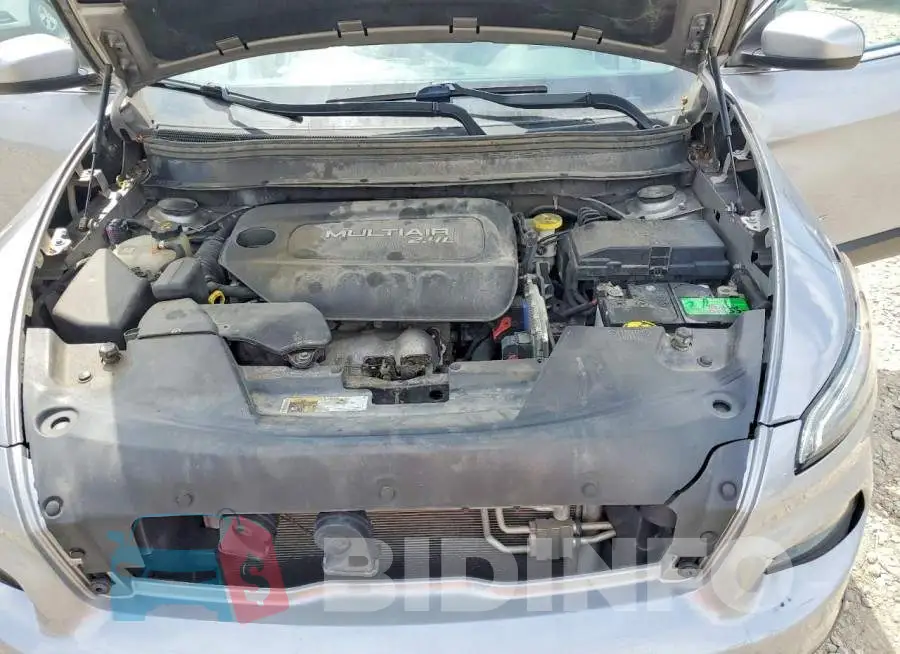 1C4PJLCB5JD533885 Photo# 11