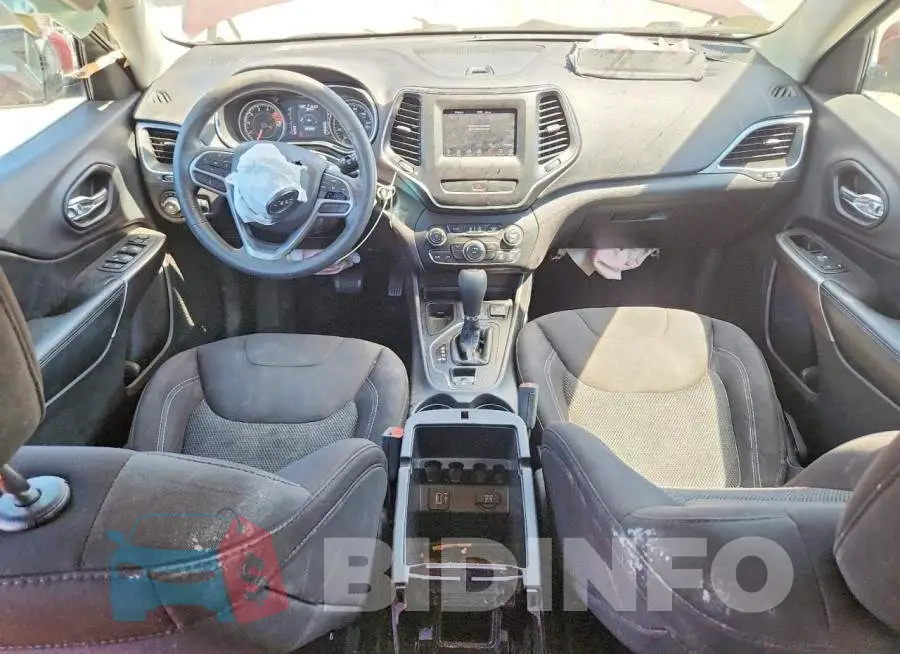 1C4PJLCX5KD143706 Photo# 8