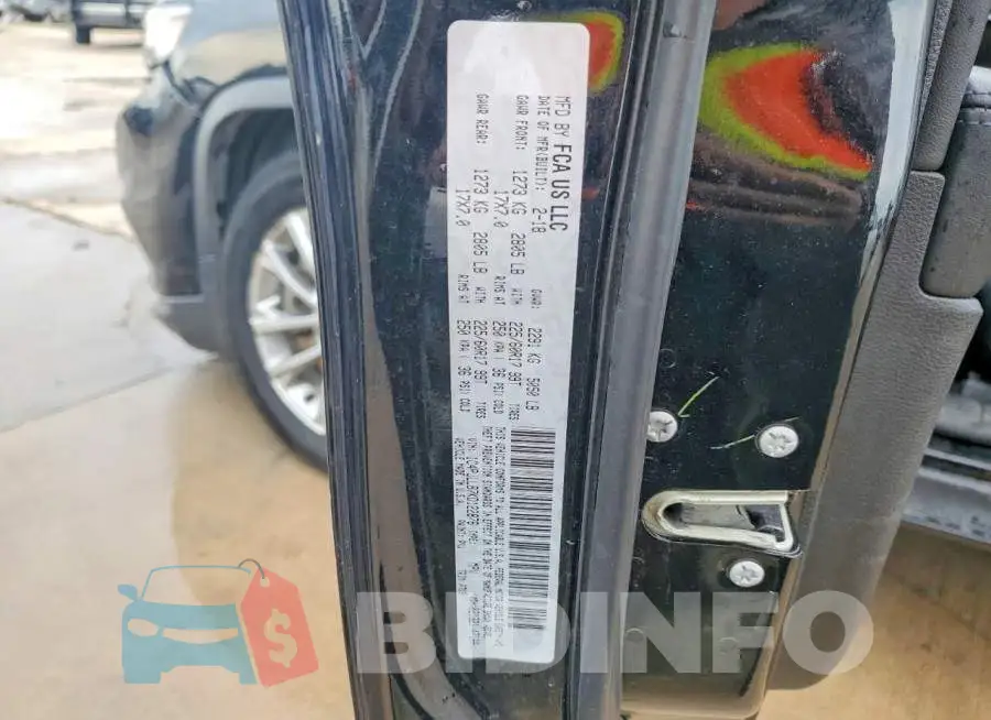 1C4PJLLB7KD122876 Photo# 13