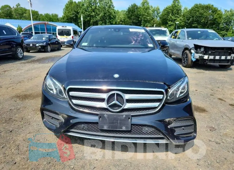 WDDZF4KB1HA085924 Photo# 5