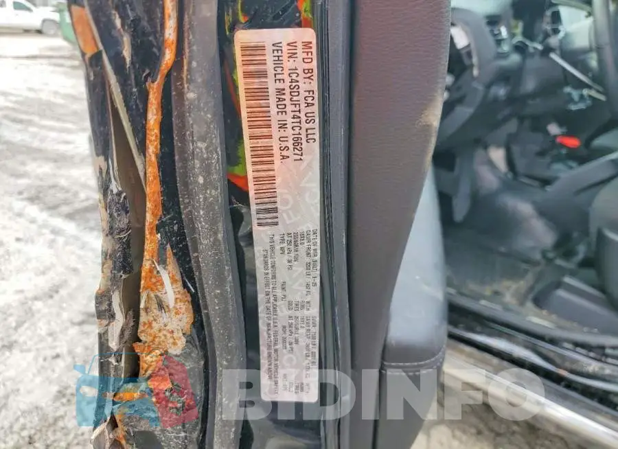 1C4SDJFT4TC166271 Photo# 13