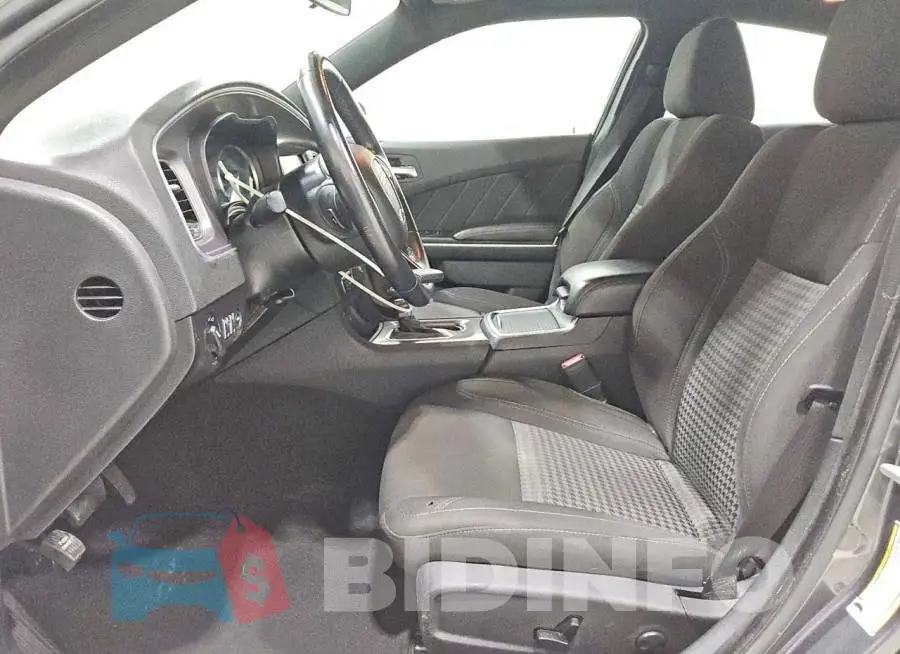 2C3CDXBG9PH659659 Photo# 7