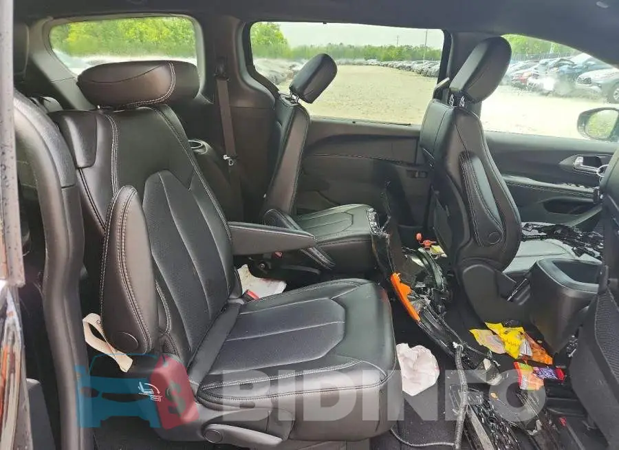 2C4RC1BGXTR281362 Photo# 11