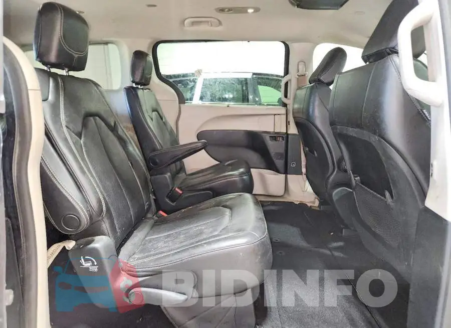 2C4RC1DG9LR187261 Photo# 11
