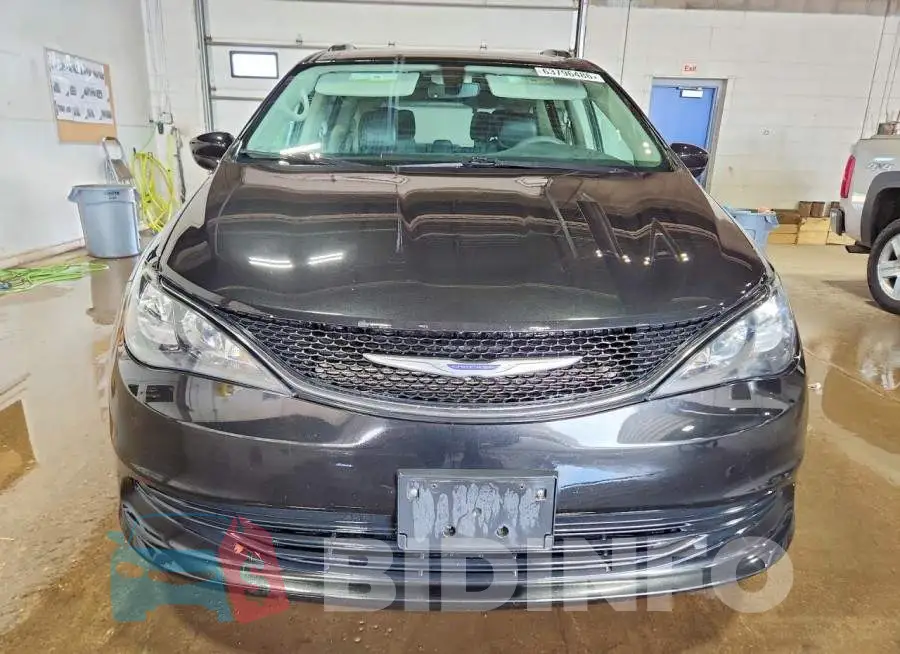 2C4RC1DG9LR187261 Photo# 5