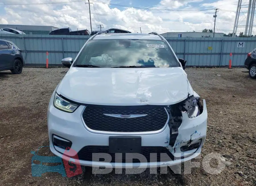 2C4RC1N79PR503021 Photo# 5