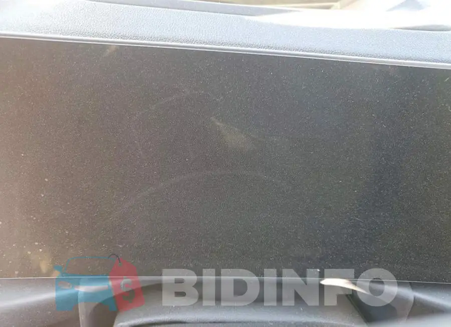 WBA83DA03TCX71777 Photo# 9