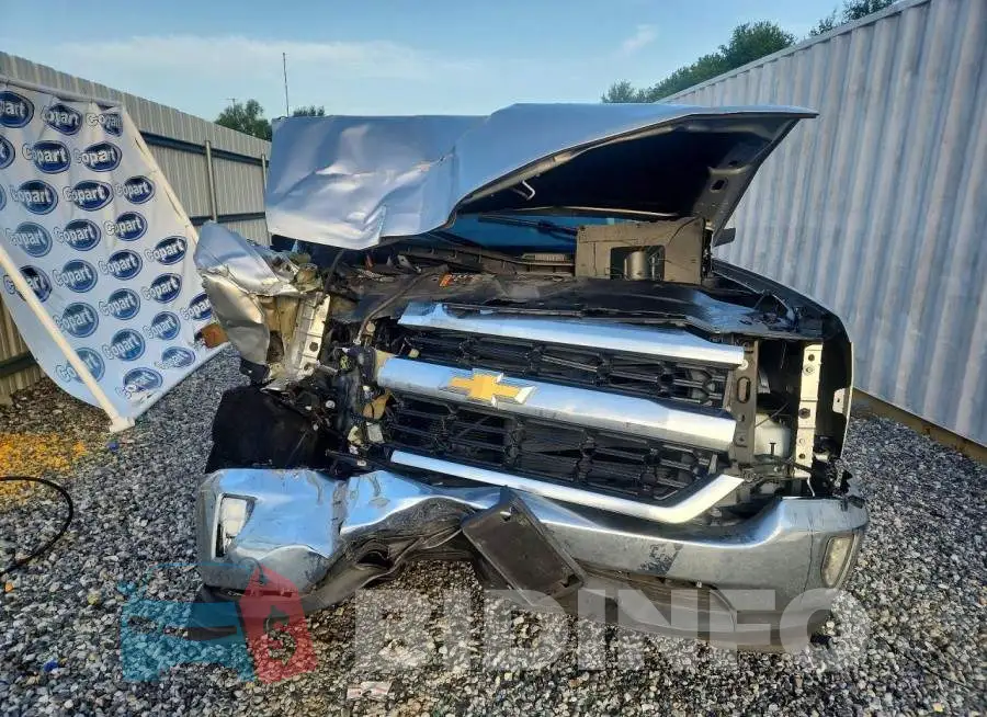 3GCPCREC3JG636745 Photo# 5