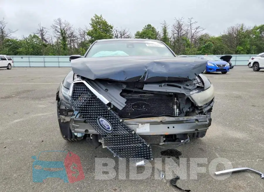 1FAHP2KT8JG114246 Photo# 5