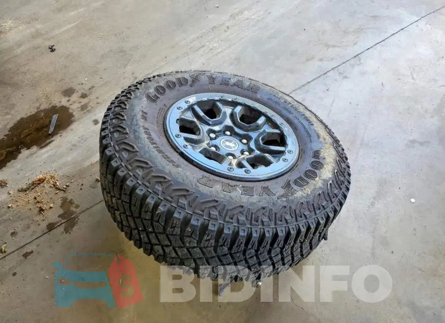 1FMEE5DP2NLB32111 Photo# 13
