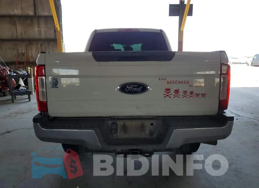 1FT7W2BT0JEB97403 Photo# 6