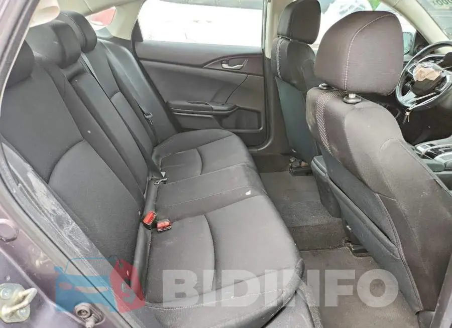 19XFC1F37KE211912 Photo# 10