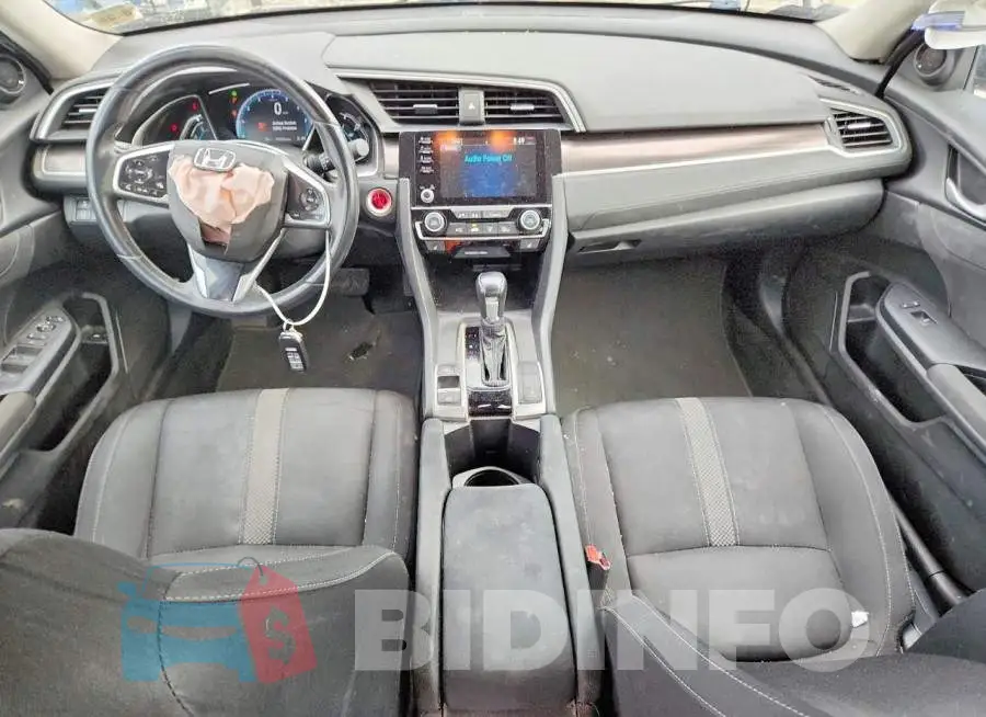 19XFC1F37KE211912 Photo# 8