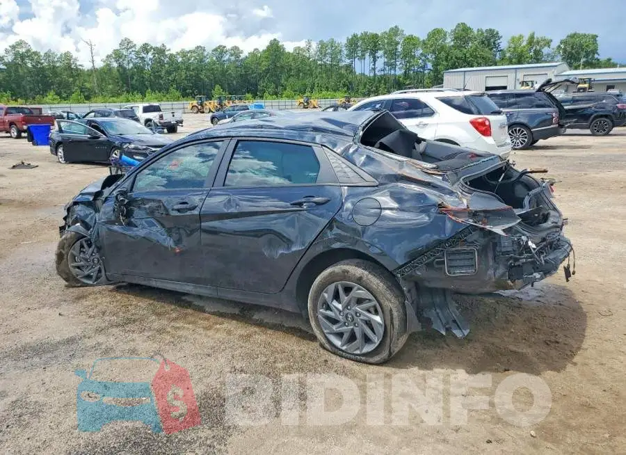 KMHLM4DG7RU802417 Photo# 2