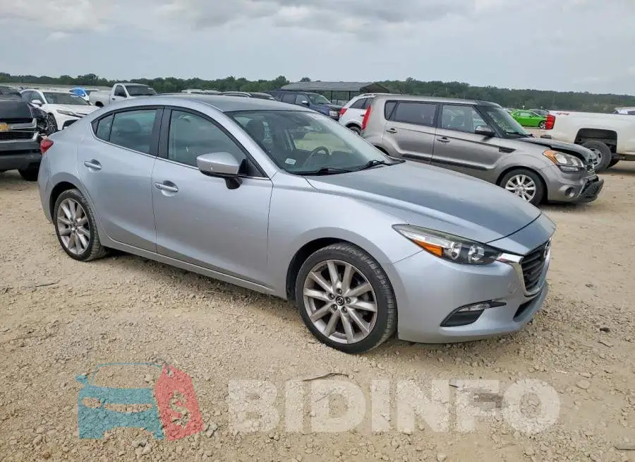 3MZBN1V78HM137246 Photo# 4