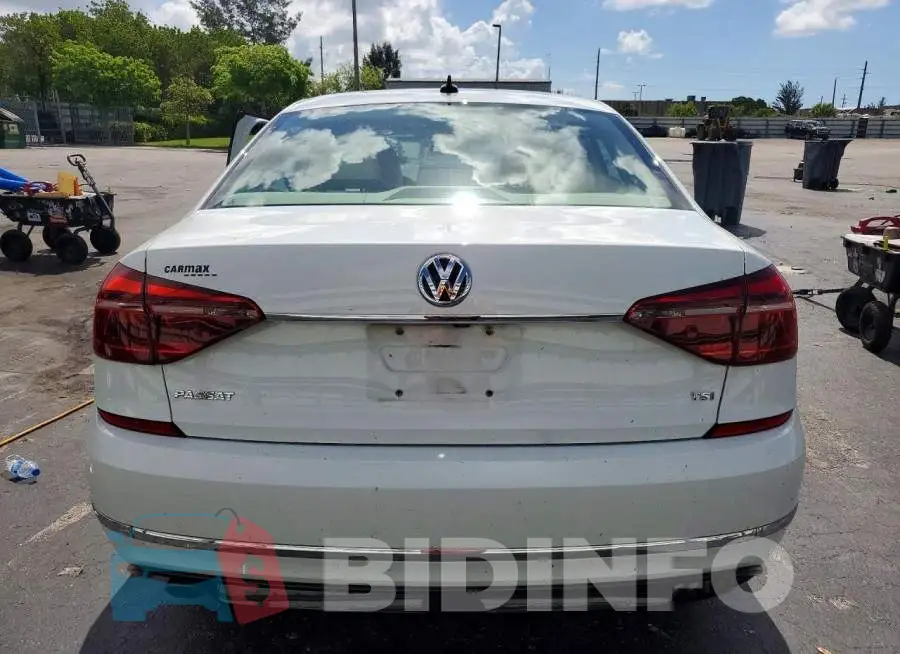 1VWDT7A34HC039255 Photo# 6