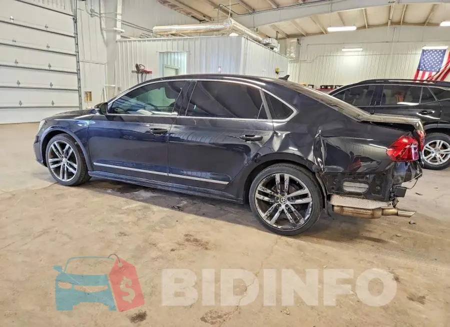 1VWDT7A35HC066030 Photo# 2