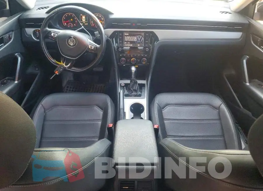 1VWSA7A39LC015247 Photo# 8