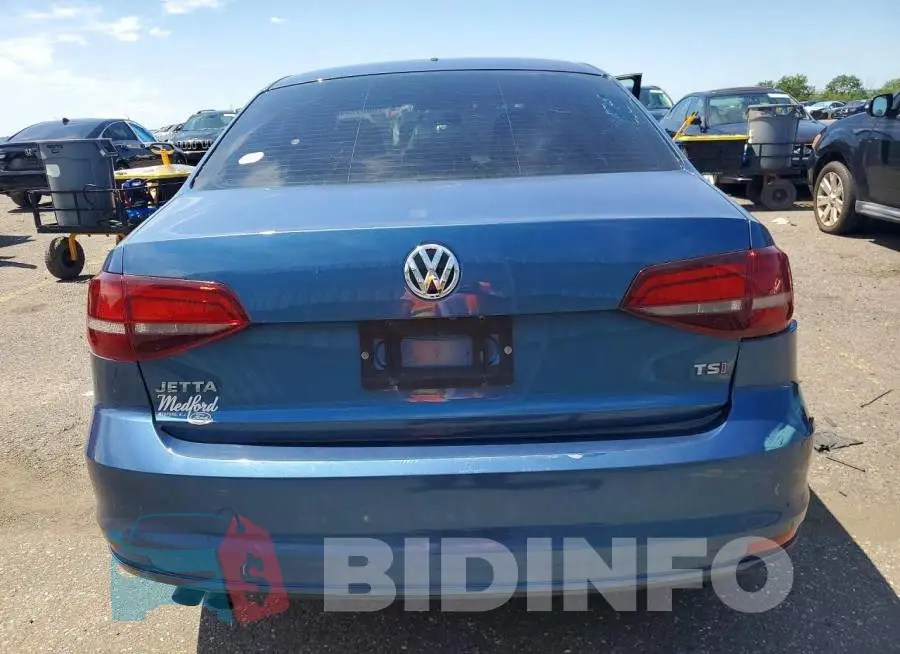 3VW2B7AJ1JM262401 Photo# 6