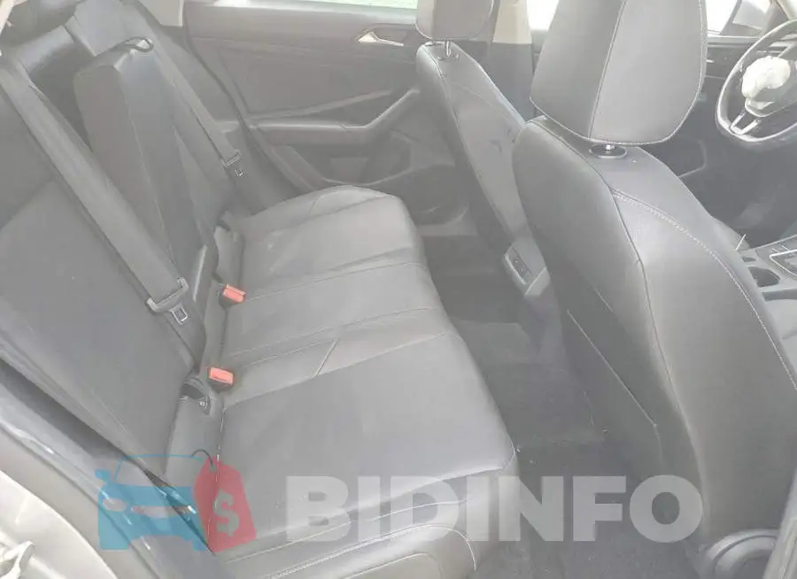 3VWC57BU0KM202373 Photo# 10