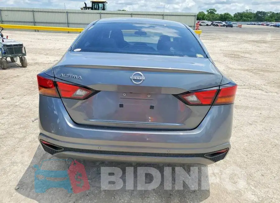 1N4BL4BV2PN322531 Photo# 6