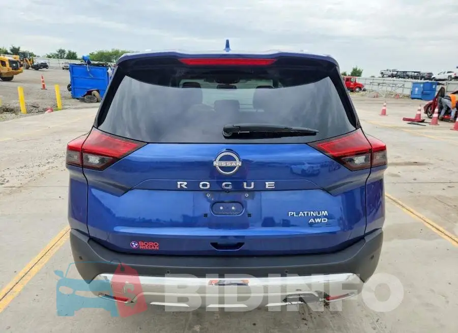 JN8BT3DD9PW301893 Photo# 6