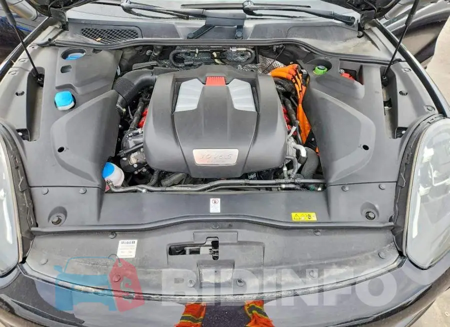 WP1AE2A20HLA70625 Photo# 11
