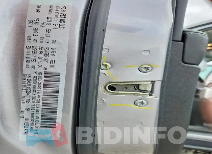1C4PJMLX1KD124477 Photo# 13