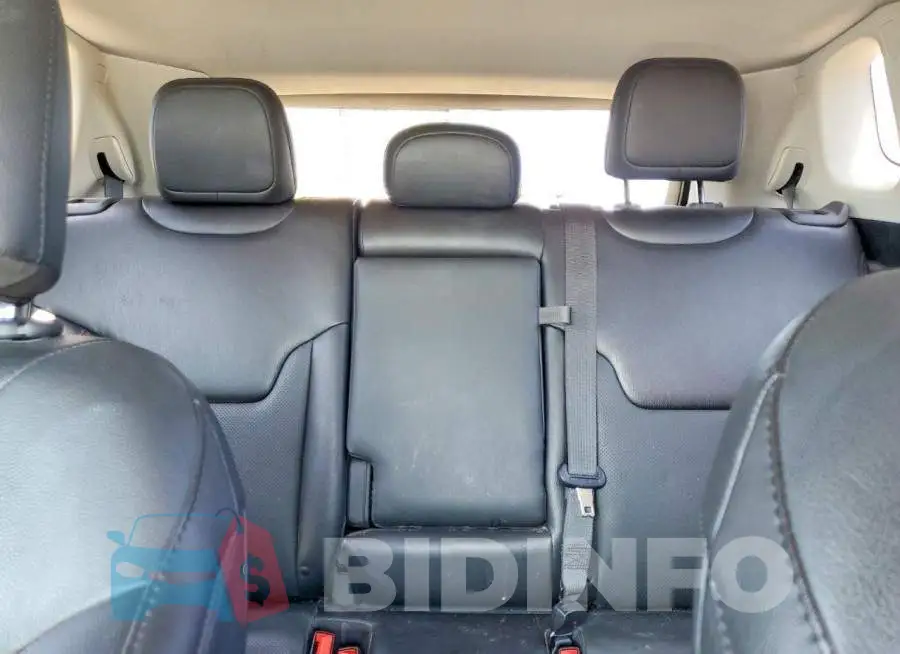 3C4NJDCB9LT159923 Photo# 10