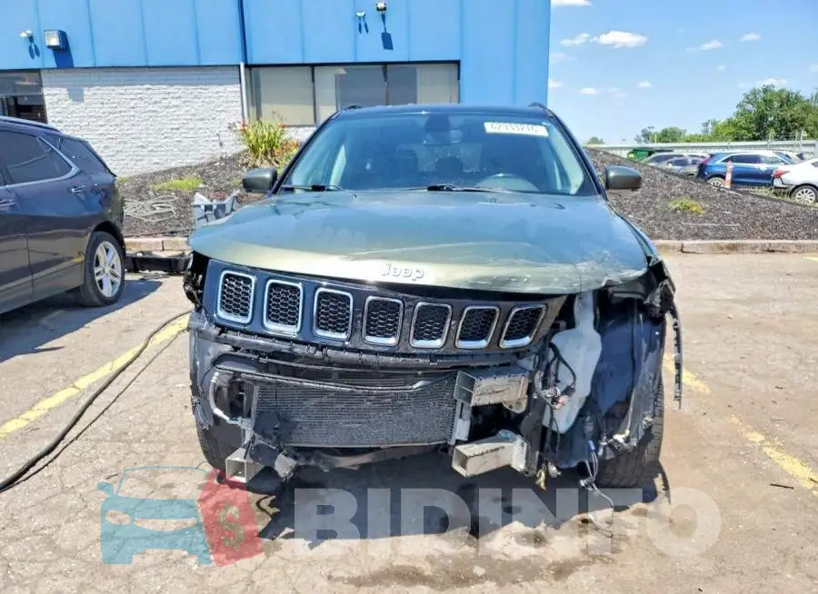 3C4NJDCB9LT159923 Photo# 5