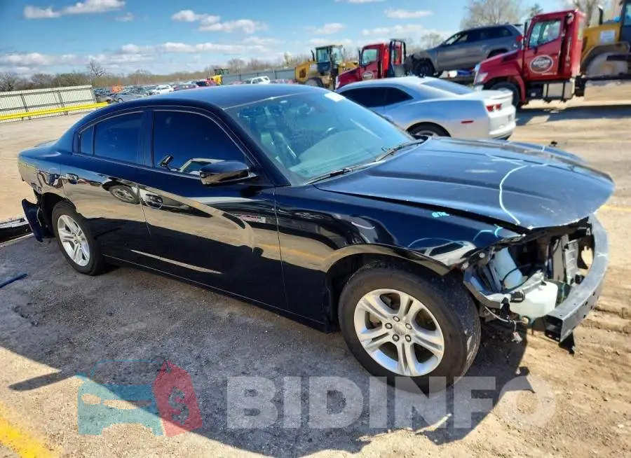 2C3CDXBG8MH628382 Photo# 4