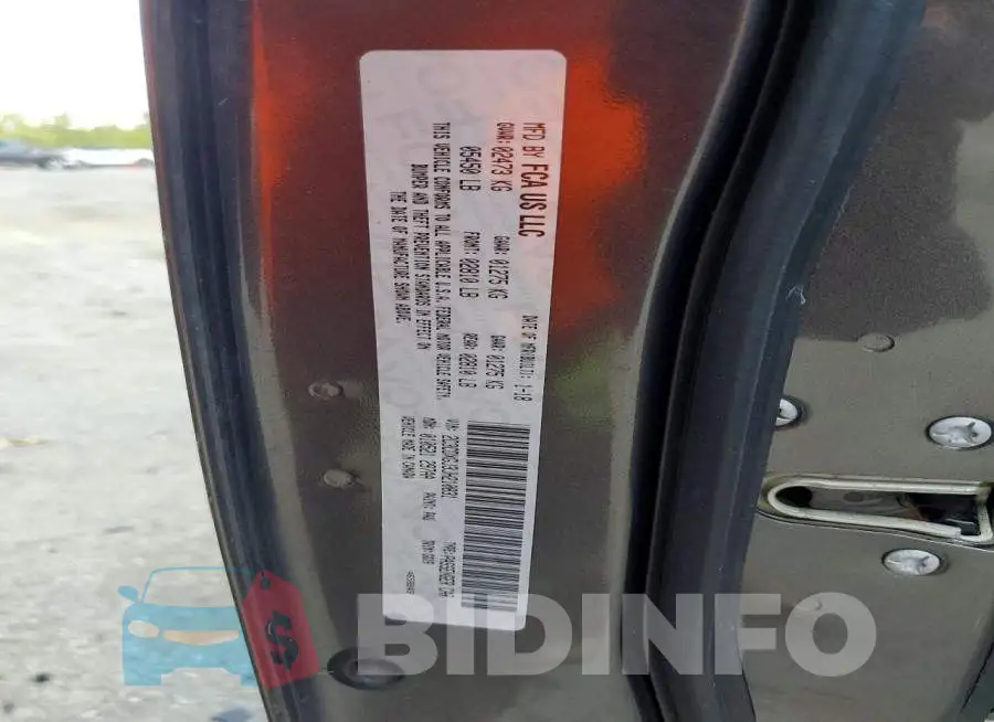 2C3CDXGJ3JH210831 Photo# 12